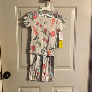NWT size 3T Carters 2 set Veggie/Flower outfits
